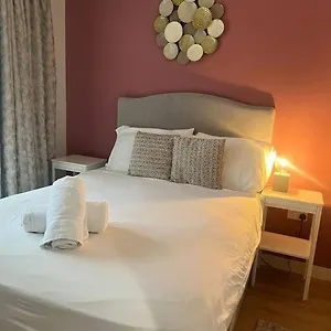 https://brickworks-city-centre-apartment.cardiffhotelswales.com